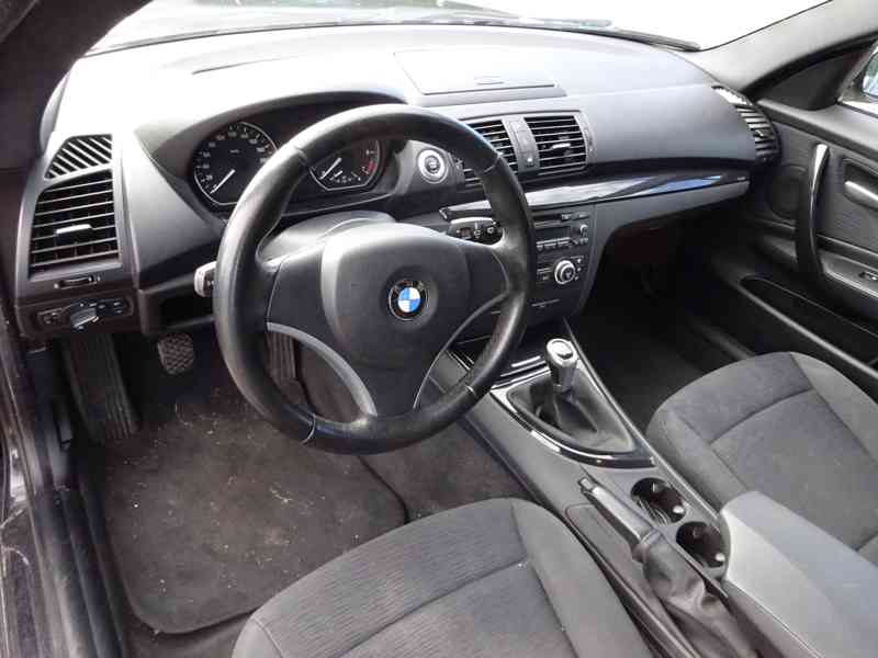 BMW 1 1.6i r.v.2009 (90 kw) stk:8/2025 - foto 5