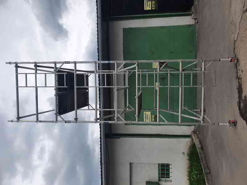 prodám pojízdnou věž Boss - foto 3