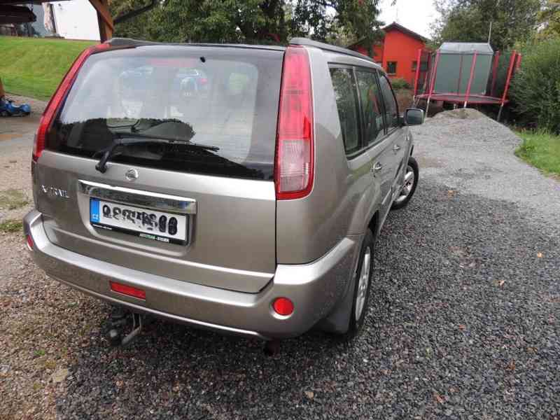 Nissan X-Trail 2,5   T30 121kw rok 2004 - foto 7