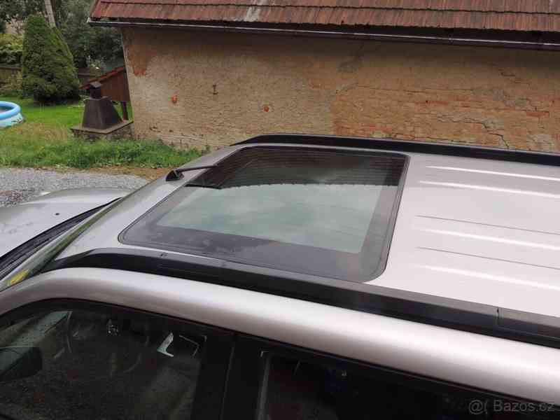 Nissan X-Trail 2,5   T30 121kw rok 2004 - foto 12