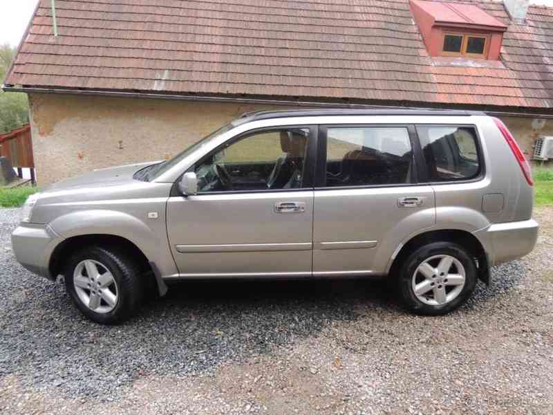 Nissan X-Trail 2,5   T30 121kw rok 2004 - foto 5