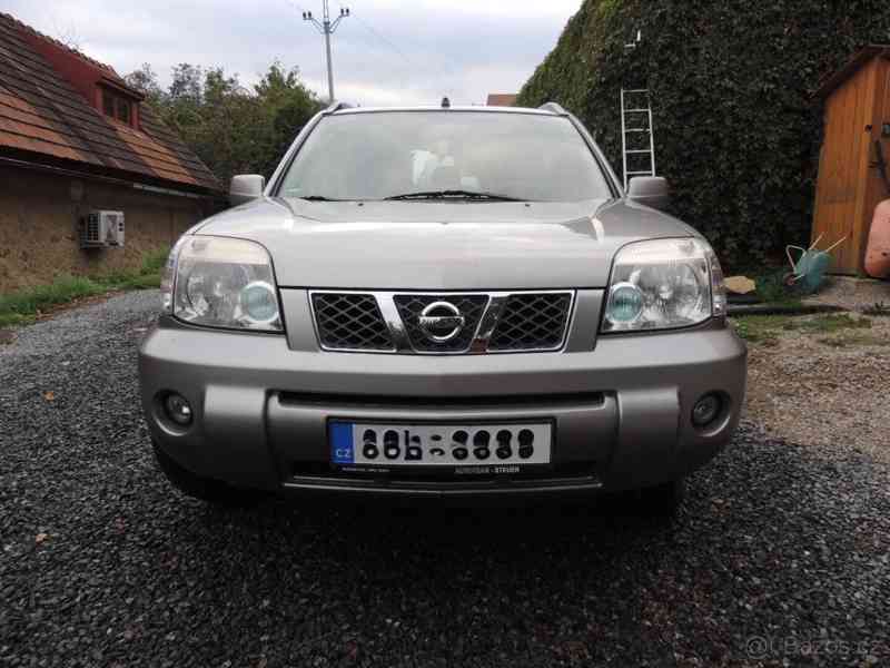 Nissan X-Trail 2,5   T30 121kw rok 2004 - foto 2