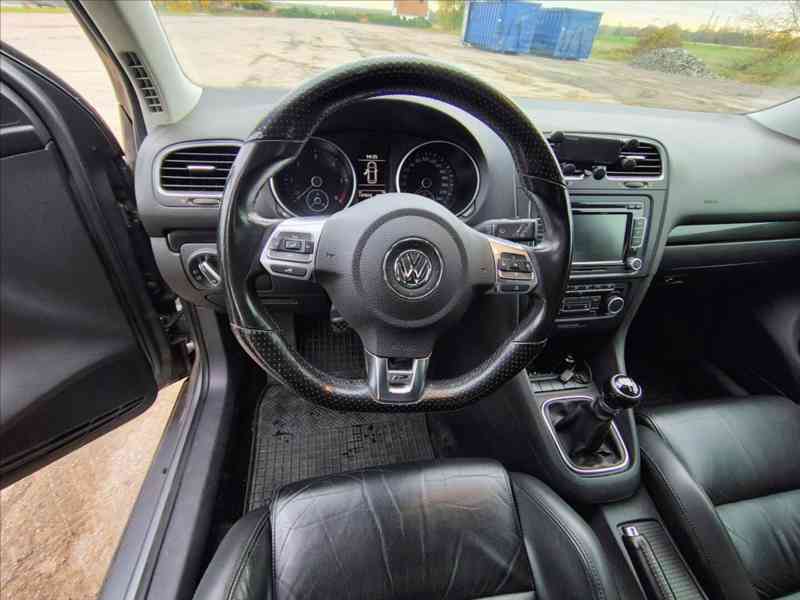 Volkswagen Golf 2,0 - foto 6