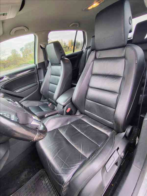 Volkswagen Golf 2,0 - foto 3