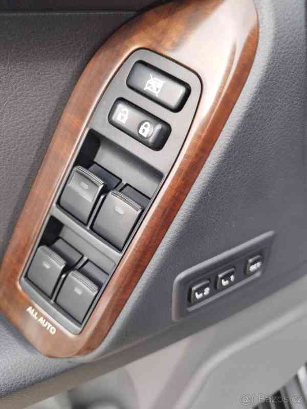 Toyota Land Cruiser 3,0   150 PRADO r.v.2013 odpočet DPH - foto 7
