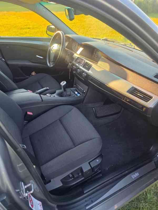 BMW Řada 5 2,0   520d - foto 3