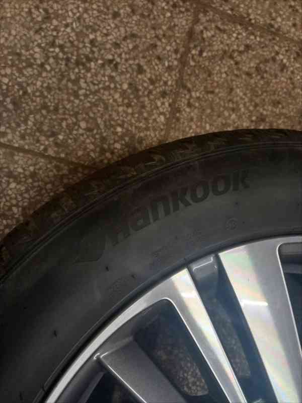 Peugeot 5008 1,6 rok výroby 2020 - foto 12