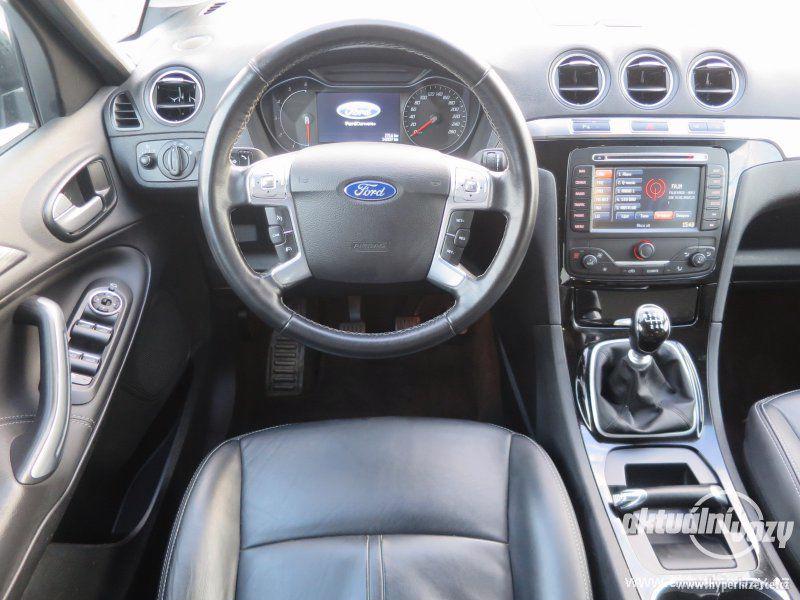 Ford S-MAX 2.0, nafta, RV 2013, kůže - foto 19