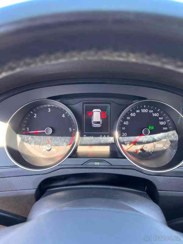 Volkswagen Passat 2,0   TDI DSG – 12/2021 - foto 15