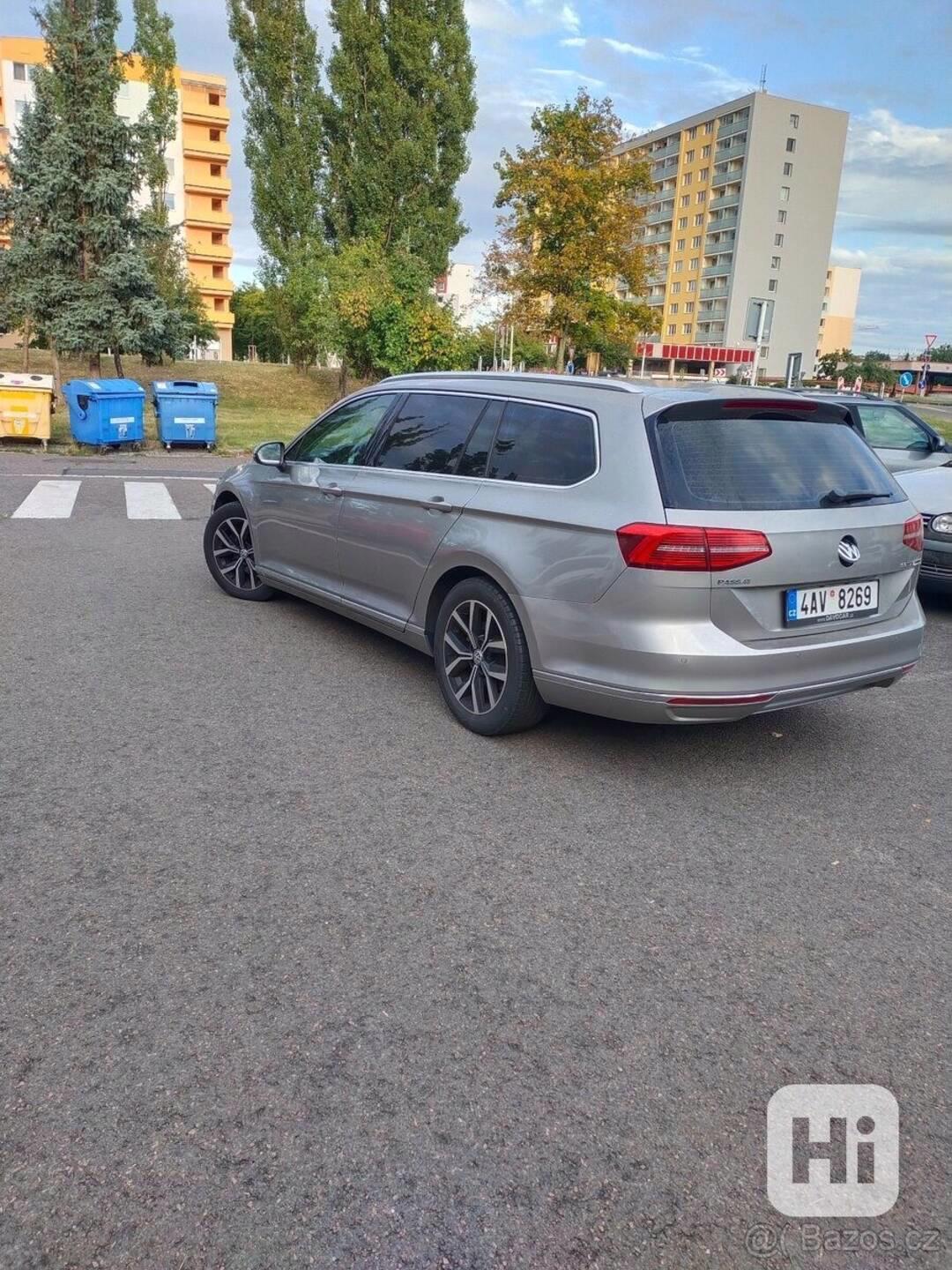 Volkswagen Passat 2,0   B8 Highline 2015 TDI - foto 1