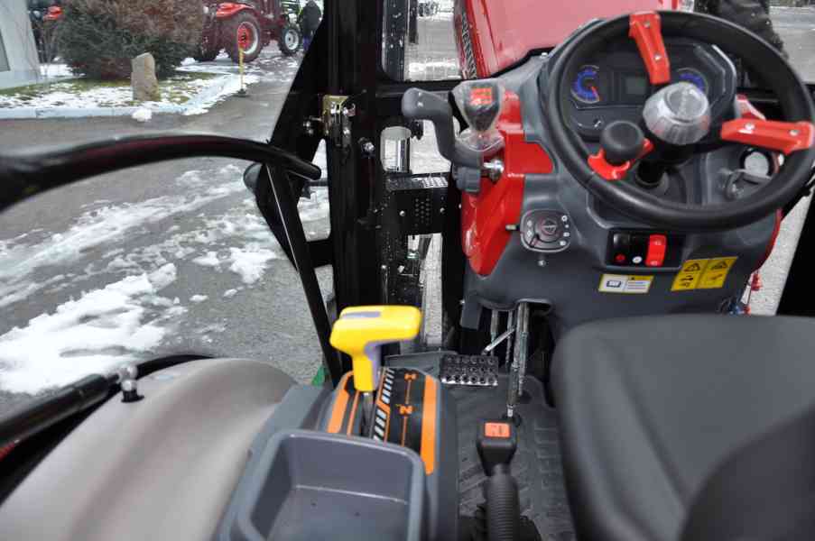 Traktor HANWO HWE 354C. Traktor 40 koni 29kW. - foto 7