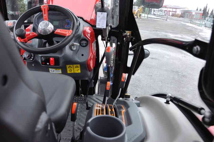 Traktor HANWO HWE 354C. Traktor 40 koni 29kW. - foto 8