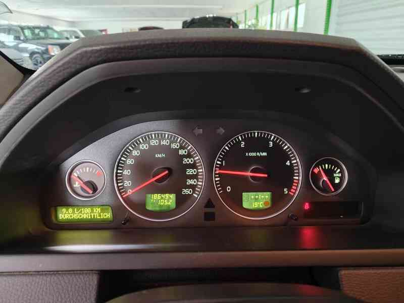 Volvo XC90 D5 Summum 136kw - foto 39