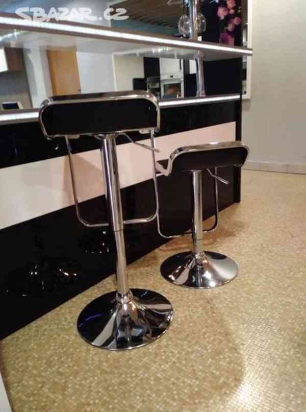 Moderní barová stolička - foto 1