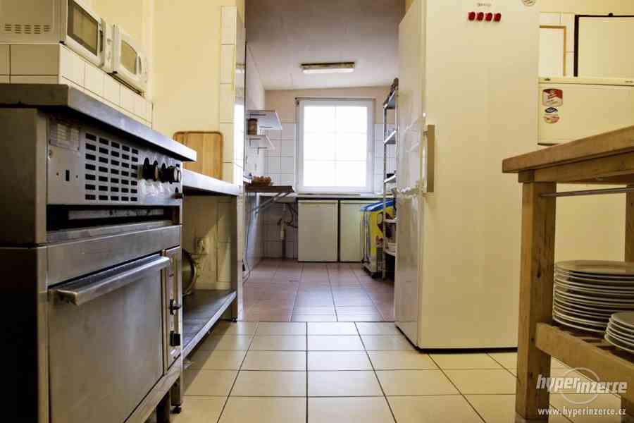 Prodej rodinného domu Praha Třeboradice - foto 8