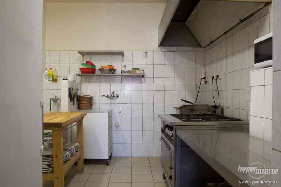 Prodej rodinného domu Praha Třeboradice - foto 11