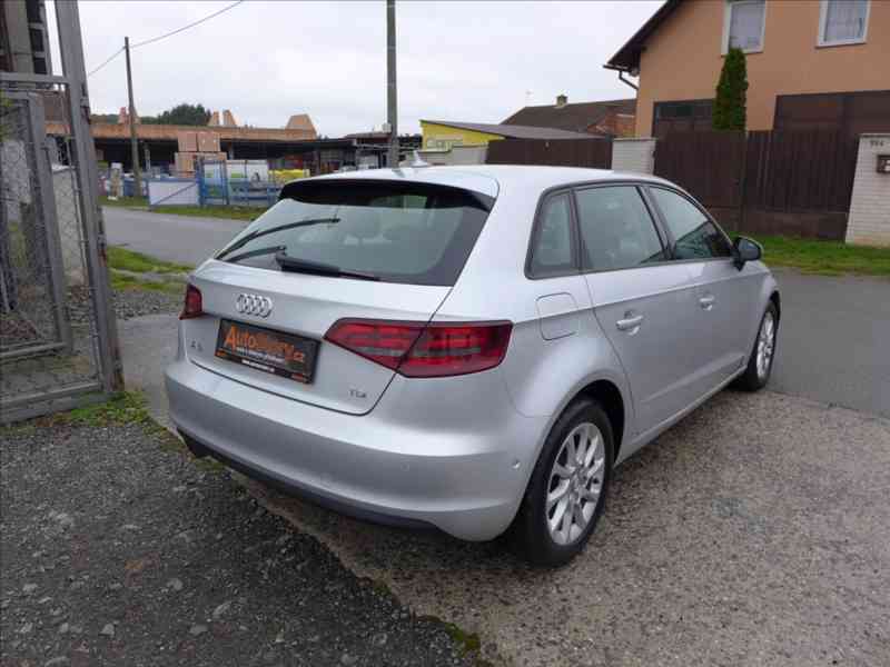 Audi A3 2,0 TDi 110kw NAVI, 1.MAJITEL - foto 3