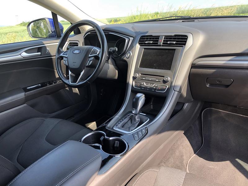 Ford Mondeo V. 2,0 TDCi 110KW Navigace, parkov. as. - foto 7