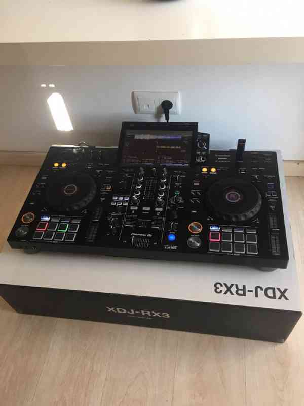 Pioneer DJ XDJ RX3, Pioneer XDJ XZ , Pioneer DJ DDJ-REV7  - foto 1