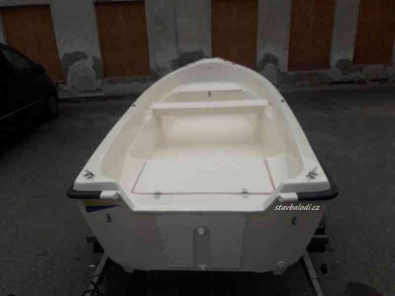Motorový člun A 400 - foto 3