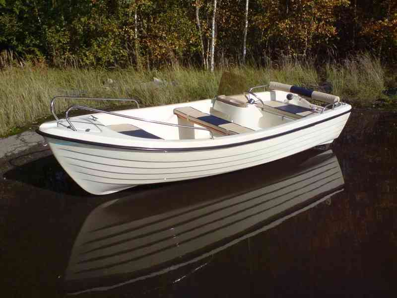 Motorový člun A 400 - foto 4