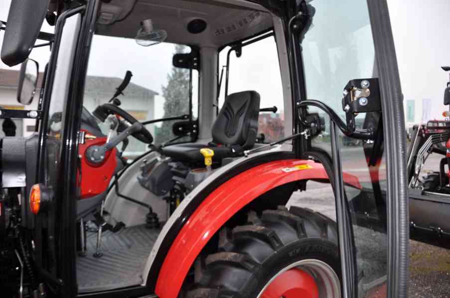 Traktor HANWO HWE 704 C, STAGE V, 4 válcový motor Víčko  - foto 12