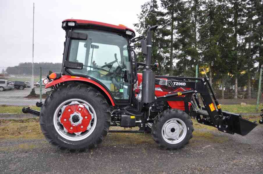 Traktor HANWO HWE 704 C, STAGE V, 4 válcový motor Víčko  - foto 13
