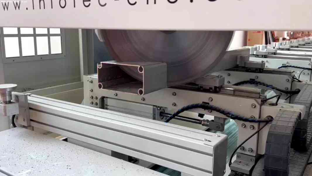 Obráběcí centrum na profily InfoTEC 6205 PRO 5 AXIS - foto 6