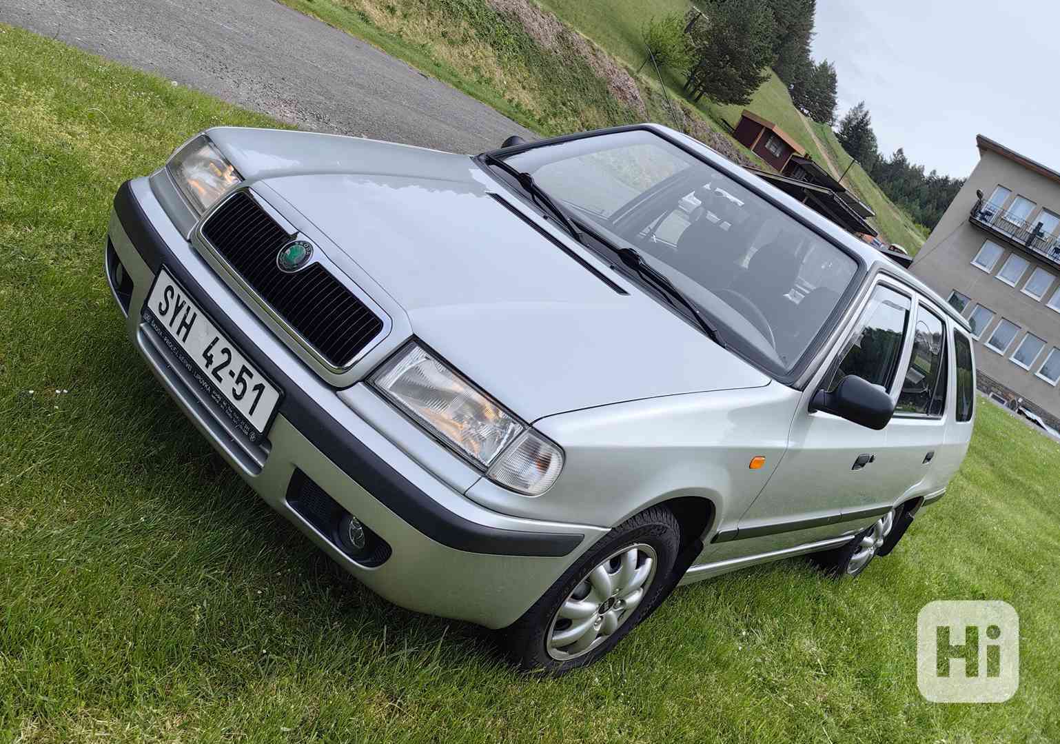 Automobil - foto 1
