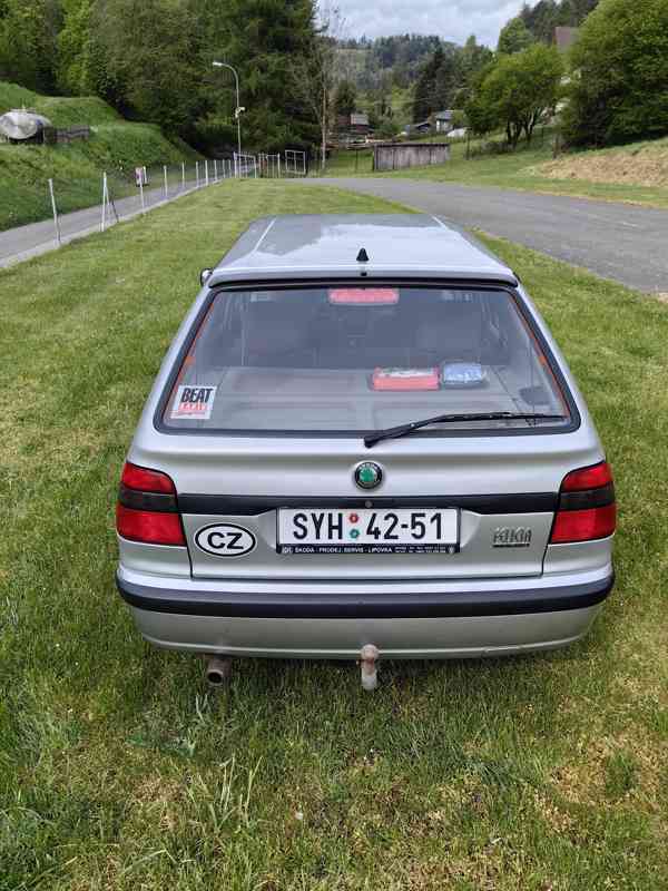 Automobil - foto 2