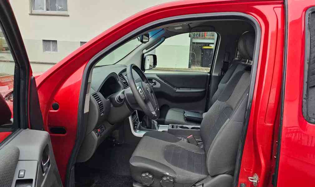Nissan Pathfinder 2.5 dCi SE 140kw - foto 5