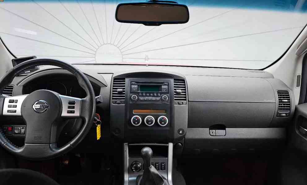 Nissan Pathfinder 2.5 dCi SE 140kw - foto 16