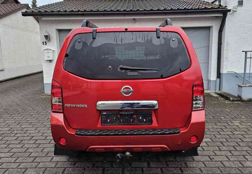 Nissan Pathfinder 2.5 dCi SE 140kw - foto 8