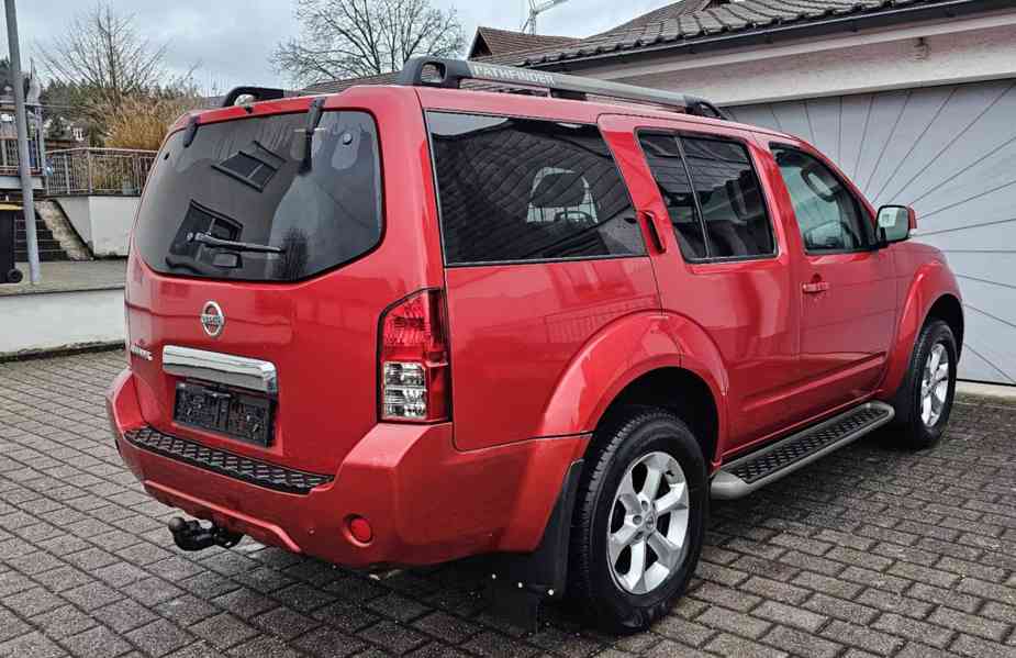 Nissan Pathfinder 2.5 dCi SE 140kw - foto 9