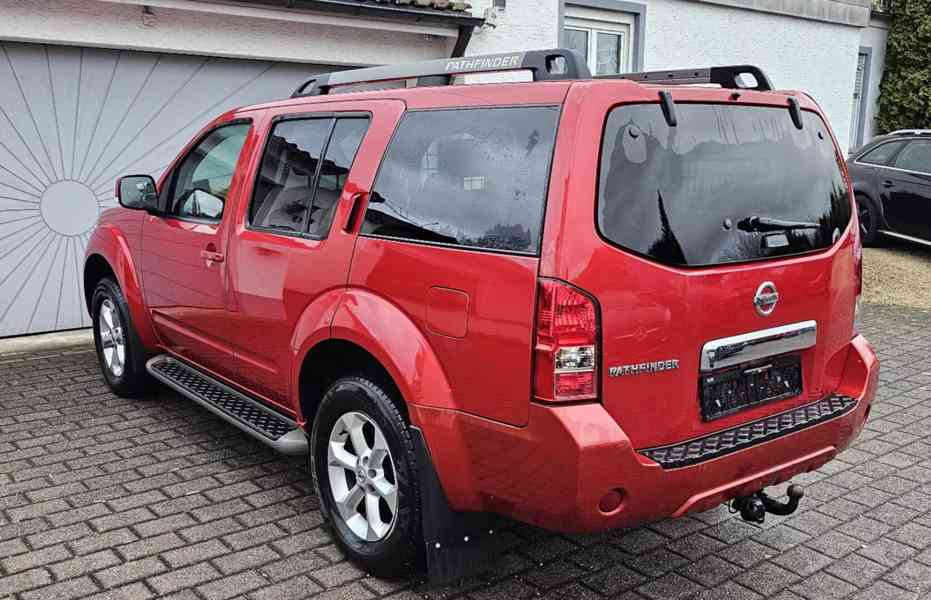 Nissan Pathfinder 2.5 dCi SE 140kw - foto 7