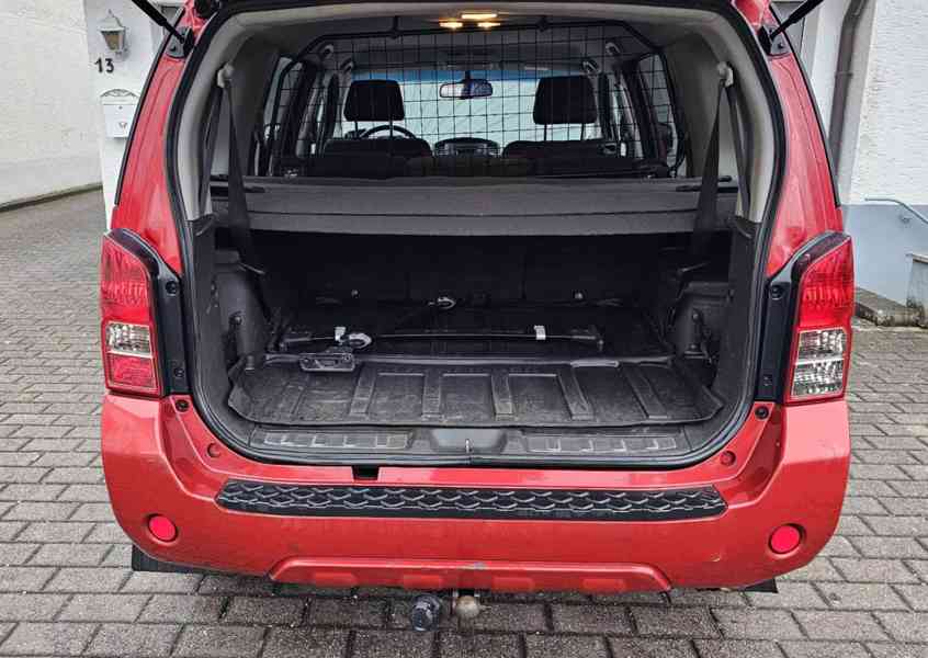 Nissan Pathfinder 2.5 dCi SE 140kw - foto 15