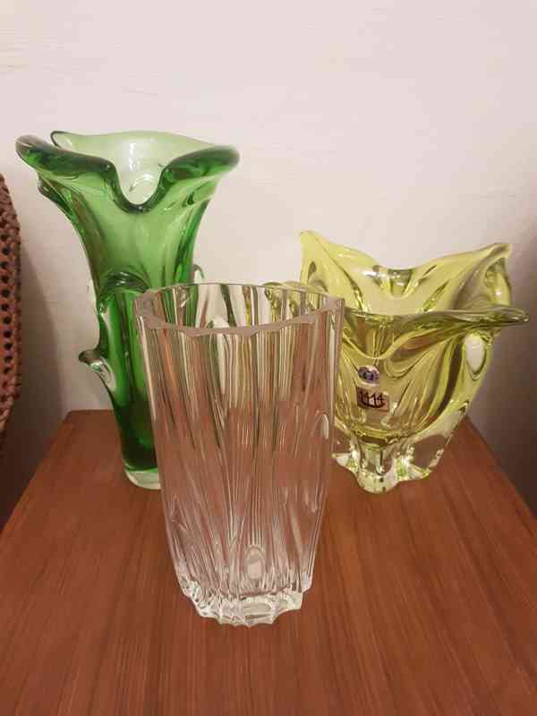 Vázy hutní sklo Škrdlovice