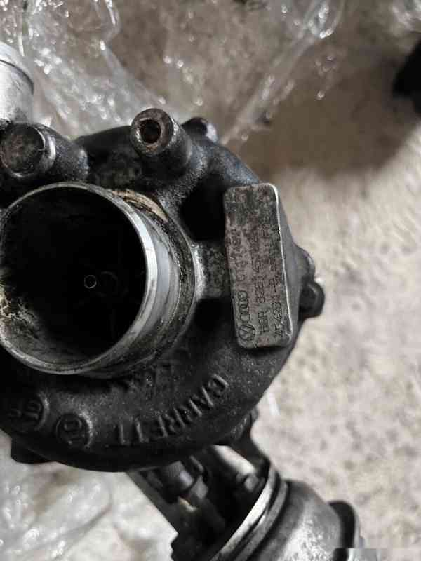 Turbo gt1749v z podelneho motoru - foto 2