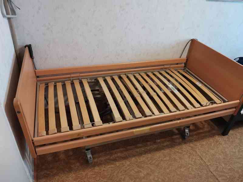 Polohovací postel  - foto 2