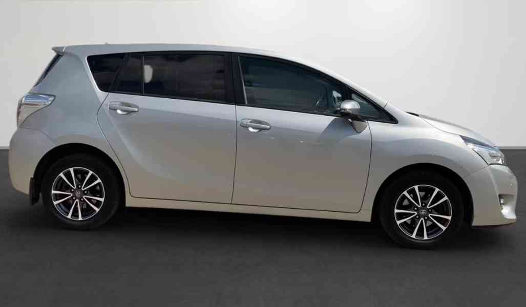 Toyota Verso 1.8i Life benzín 108kw - foto 15