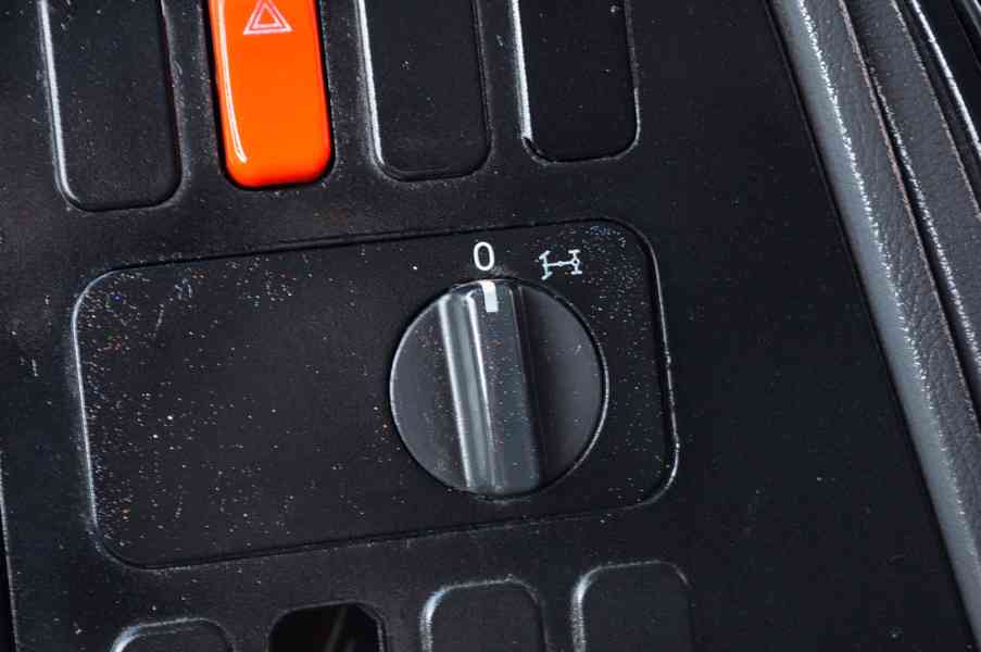 MERCEDES ATEGO 1218 TŘÍSTRANNÝ SKLÁPĚČ + HYDRAULICKÁ RUKA - foto 48