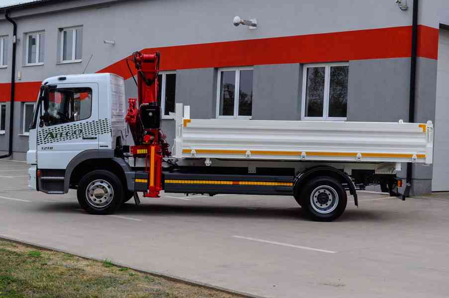 MERCEDES ATEGO 1218 TŘÍSTRANNÝ SKLÁPĚČ + HYDRAULICKÁ RUKA - foto 4