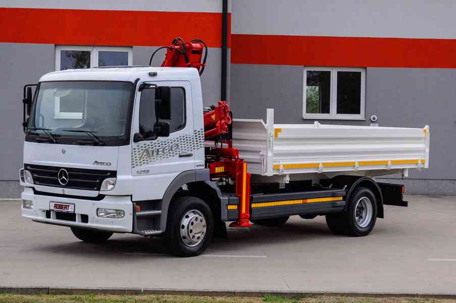 MERCEDES ATEGO 1218 TŘÍSTRANNÝ SKLÁPĚČ + HYDRAULICKÁ RUKA - foto 3