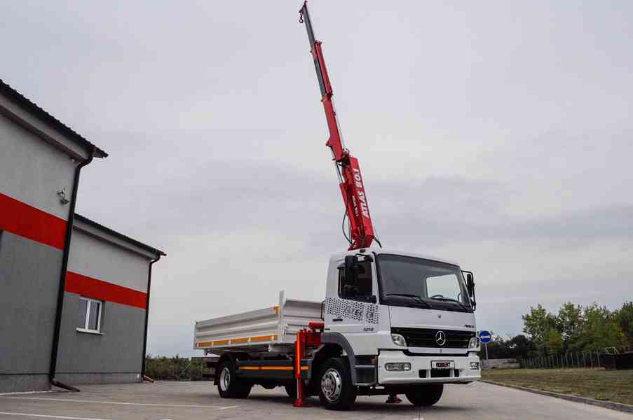 MERCEDES ATEGO 1218 TŘÍSTRANNÝ SKLÁPĚČ + HYDRAULICKÁ RUKA - foto 91