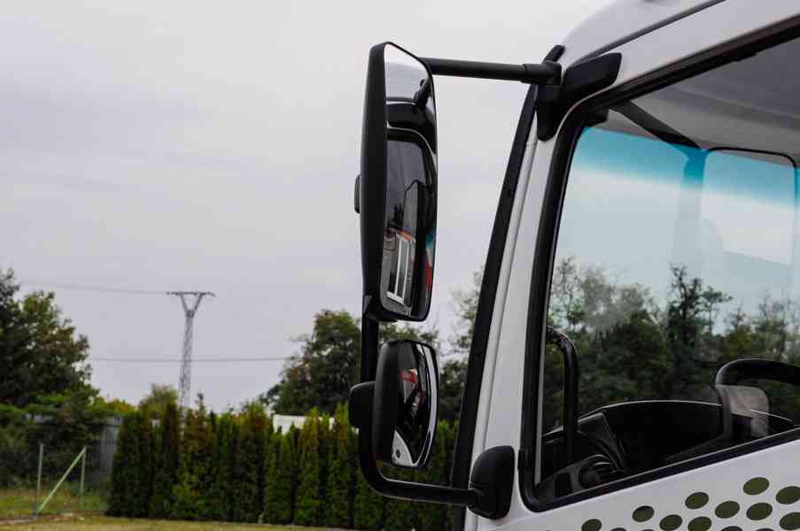 MERCEDES ATEGO 1218 TŘÍSTRANNÝ SKLÁPĚČ + HYDRAULICKÁ RUKA - foto 29