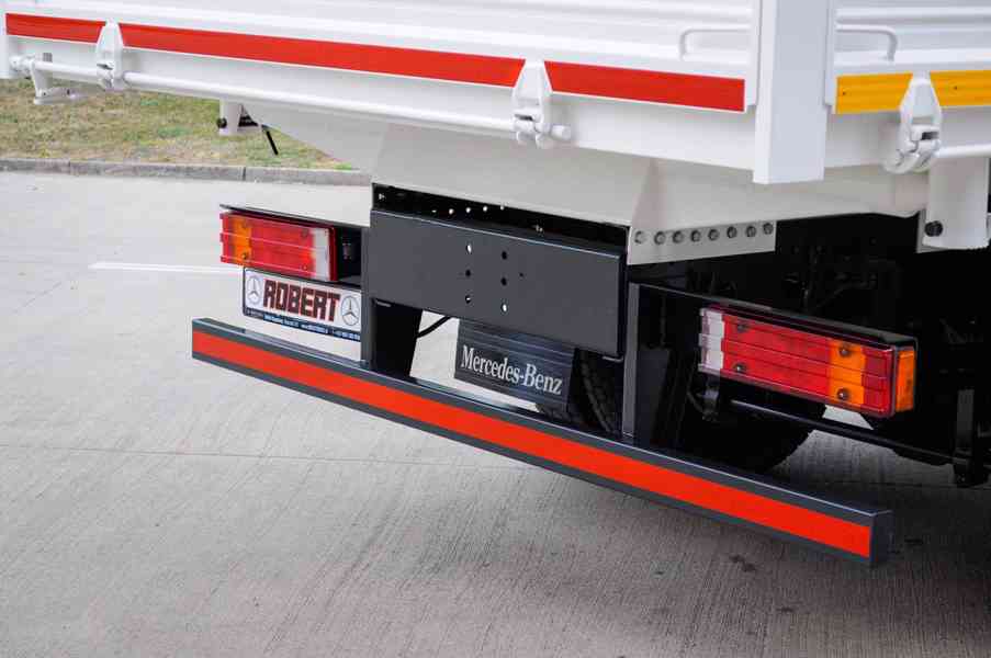 MERCEDES ATEGO 1218 TŘÍSTRANNÝ SKLÁPĚČ + HYDRAULICKÁ RUKA - foto 19