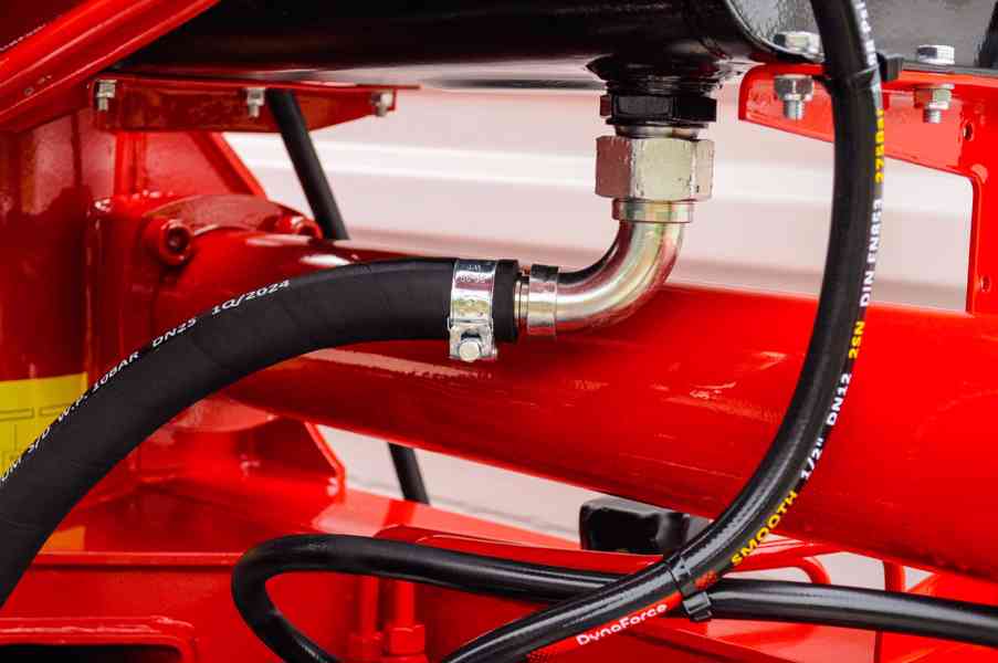 MERCEDES ATEGO 1218 TŘÍSTRANNÝ SKLÁPĚČ + HYDRAULICKÁ RUKA - foto 64