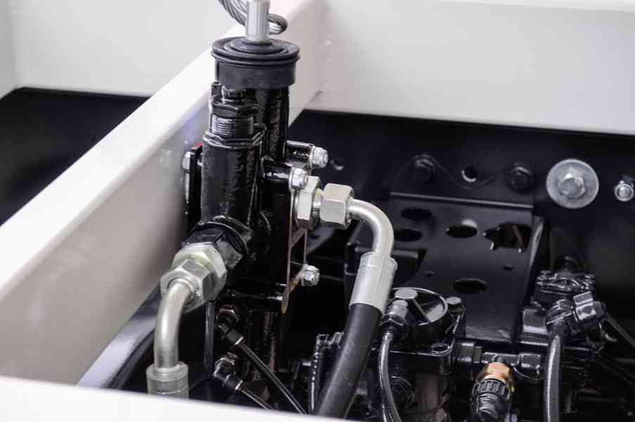 MERCEDES ATEGO 1218 TŘÍSTRANNÝ SKLÁPĚČ + HYDRAULICKÁ RUKA - foto 71