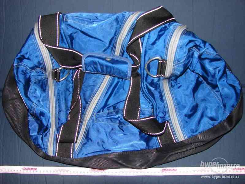 Sportovní modrá taška Oriflame, batoh AlpinePro, cestovní - foto 12