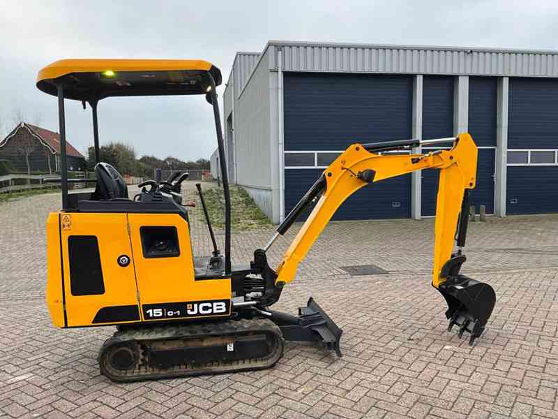 Bagar JCB 15-C1 - foto 4